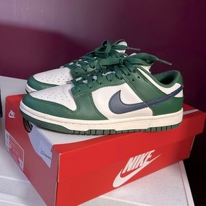 Women’s Nike Dunk Low